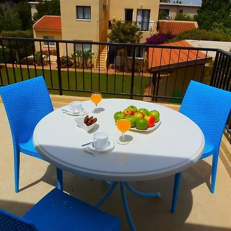 Light & Blue Gardens Apartman Protarász
